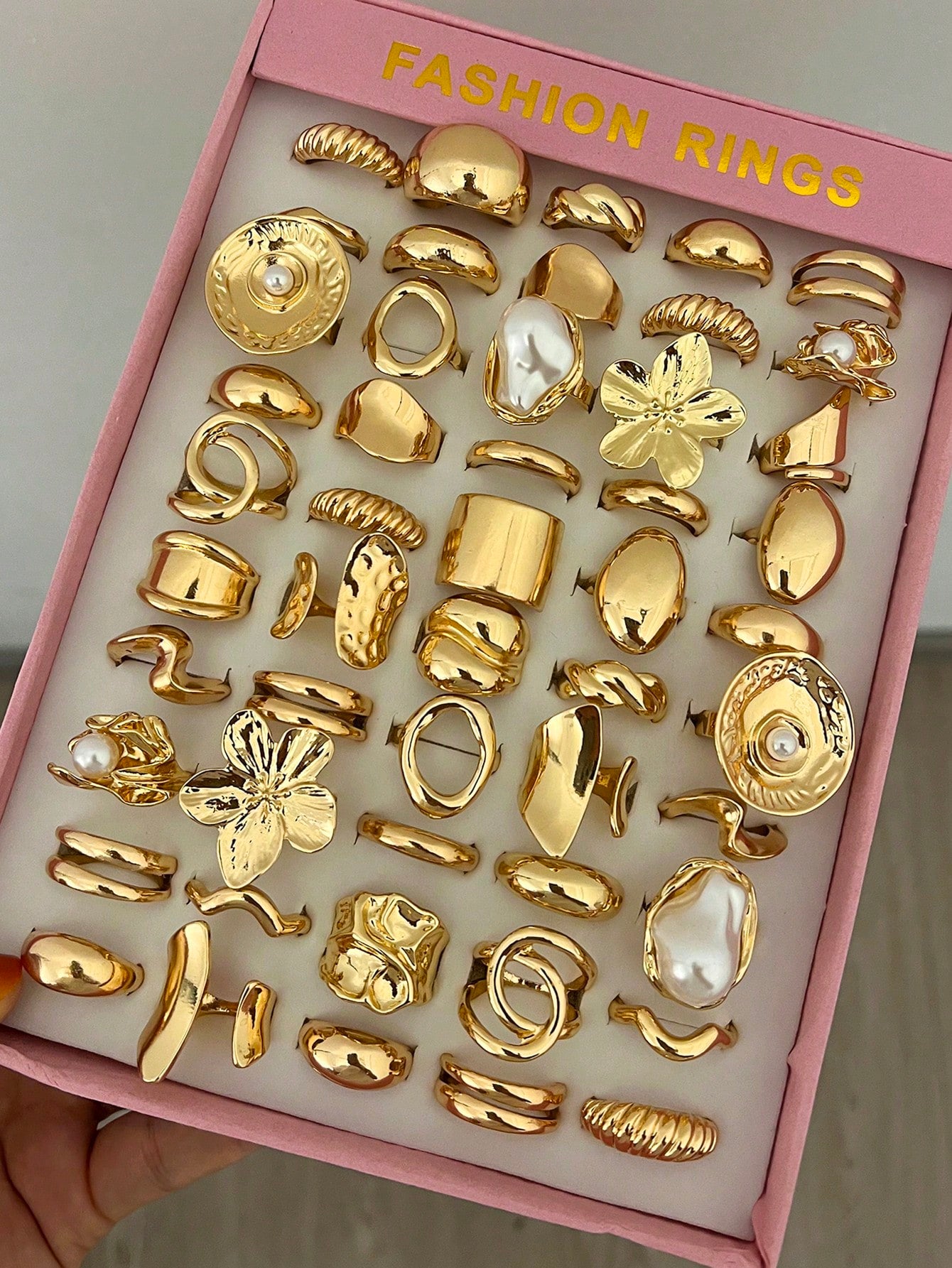 50/30/10/3pcs Women's Fashion Ring Set, Asymmetrical Smooth Geometric Liquid Ring, Exaggerated Vintage Style Stackable Wide Band Rings, Fashionable & Elegant Versatile Ring Set (Random Styles)