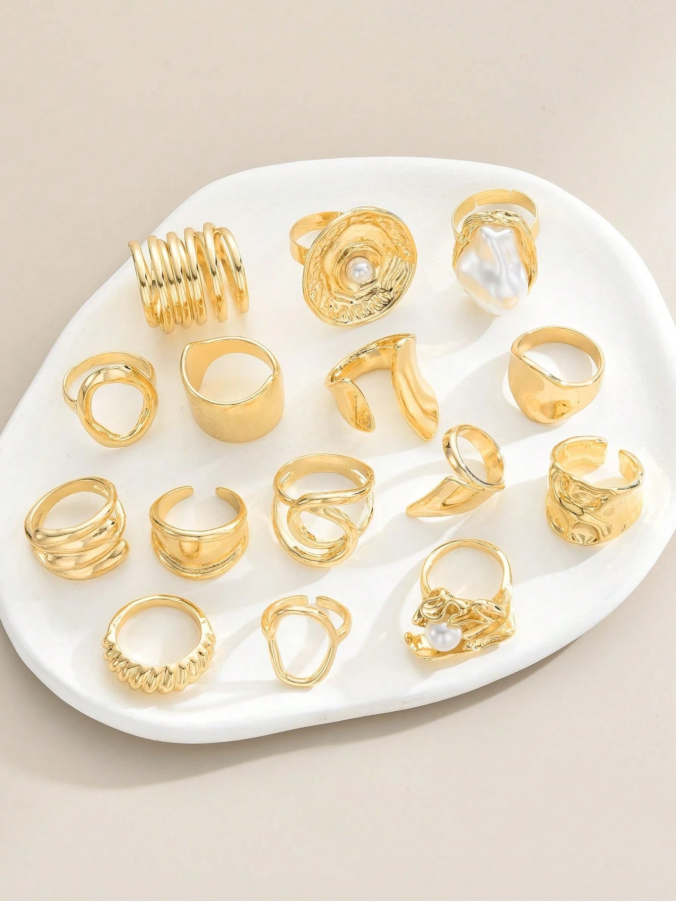 50/30/10/3pcs Women's Fashion Ring Set, Asymmetrical Smooth Geometric Liquid Ring, Exaggerated Vintage Style Stackable Wide Band Rings, Fashionable & Elegant Versatile Ring Set (Random Styles)