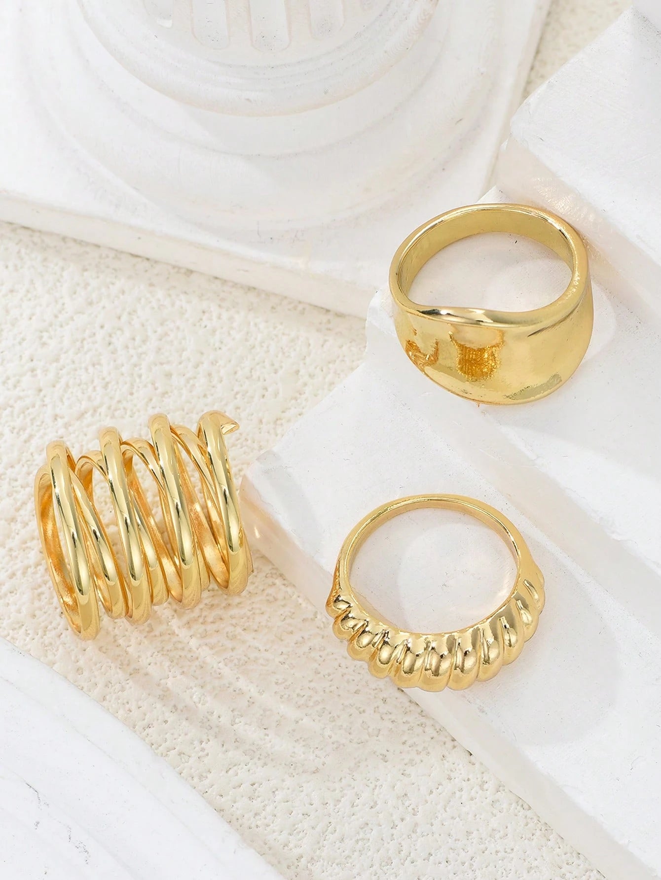 50/30/10/3pcs Women's Fashion Ring Set, Asymmetrical Smooth Geometric Liquid Ring, Exaggerated Vintage Style Stackable Wide Band Rings, Fashionable & Elegant Versatile Ring Set (Random Styles)