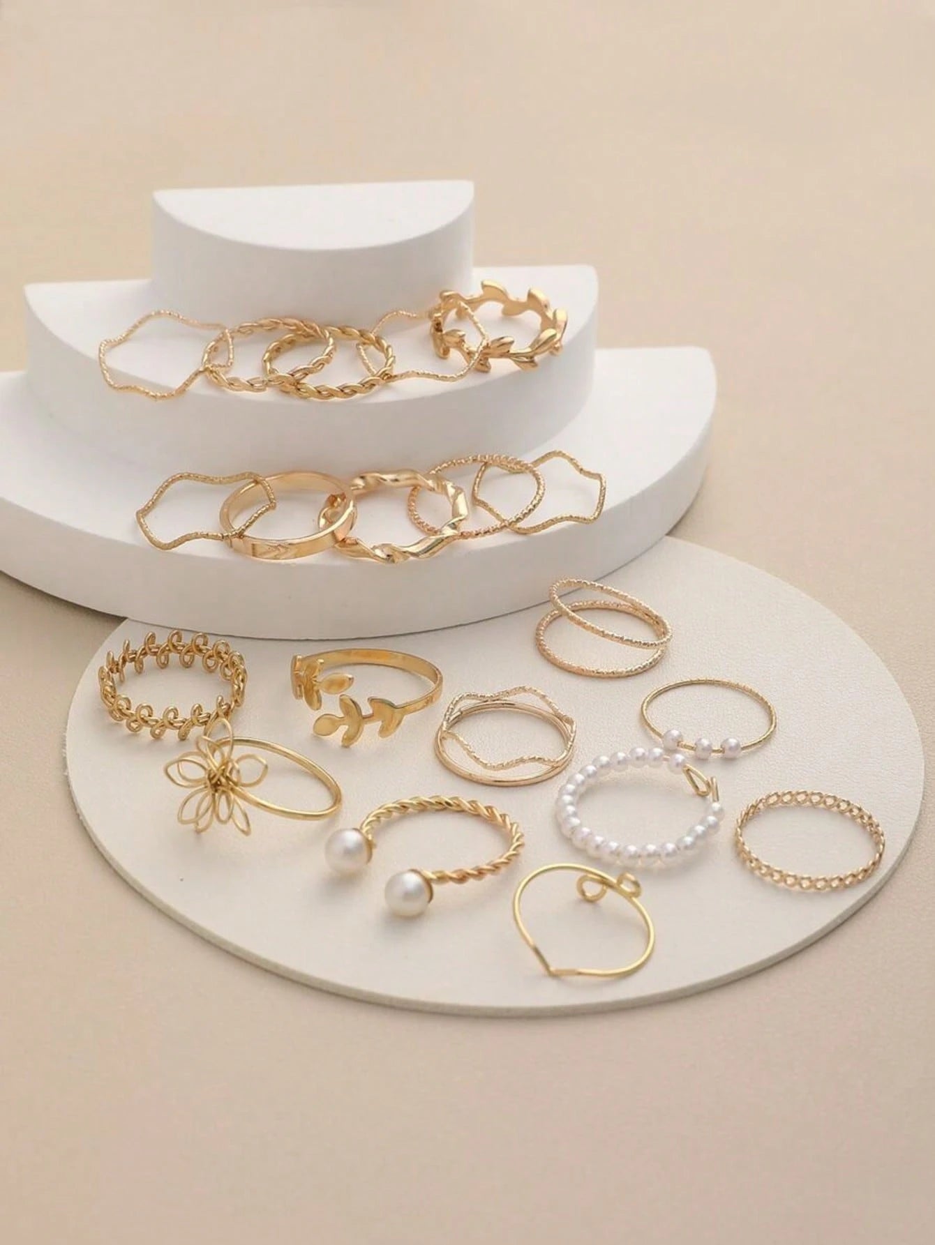 20pcs Fashionable Zinc Alloy Leaf & Flower Faux Pearl Decor Rings, Suitable As Decorative Gift For Women, Ideal For Valentine's Day, Mother's Day And Other Holidays