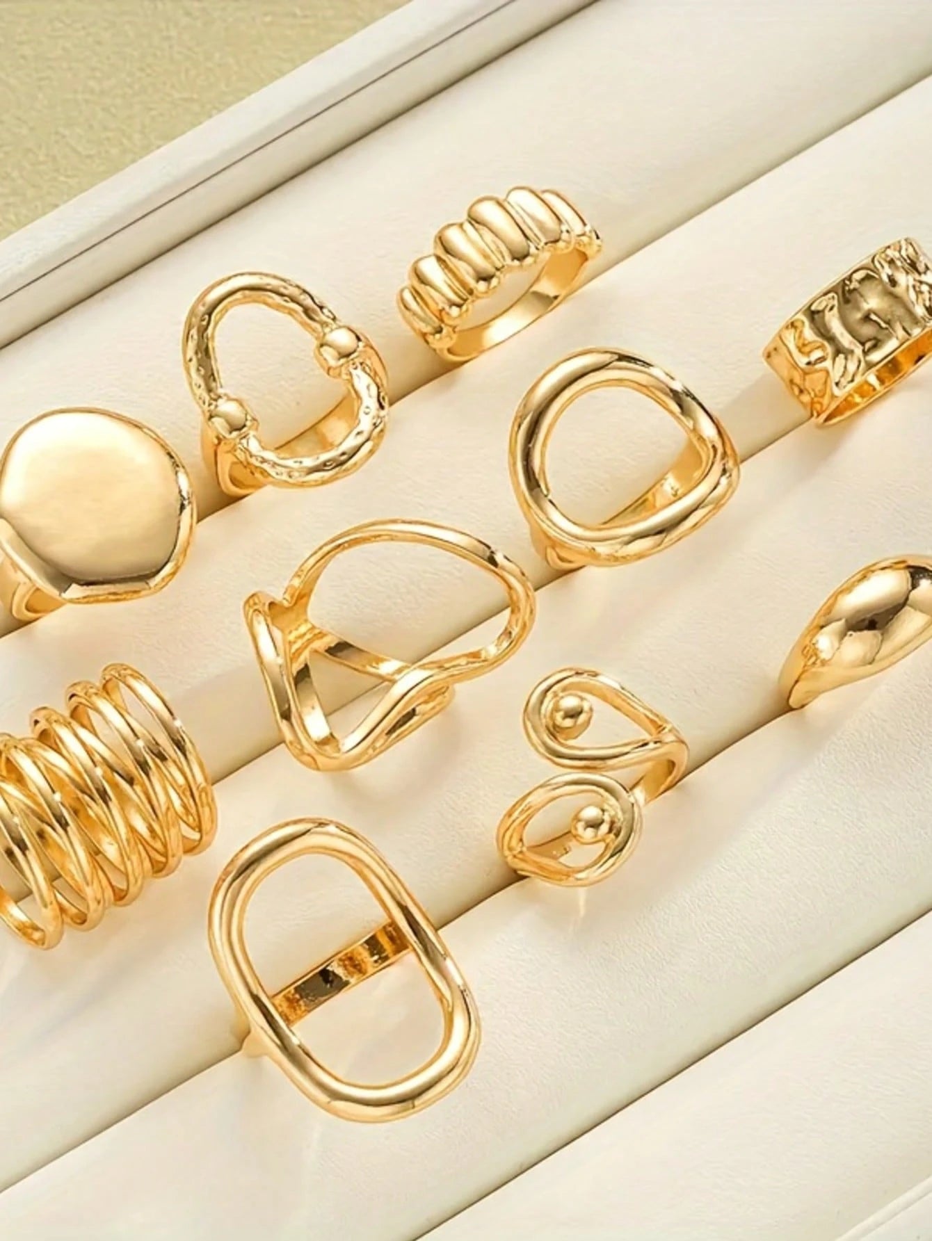 50/30/10/3pcs Women's Fashion Ring Set, Asymmetrical Smooth Geometric Liquid Ring, Exaggerated Vintage Style Stackable Wide Band Rings, Fashionable & Elegant Versatile Ring Set (Random Styles)