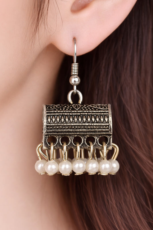 Dil-e-Chandani Pearl Silver Jhumka Earrings